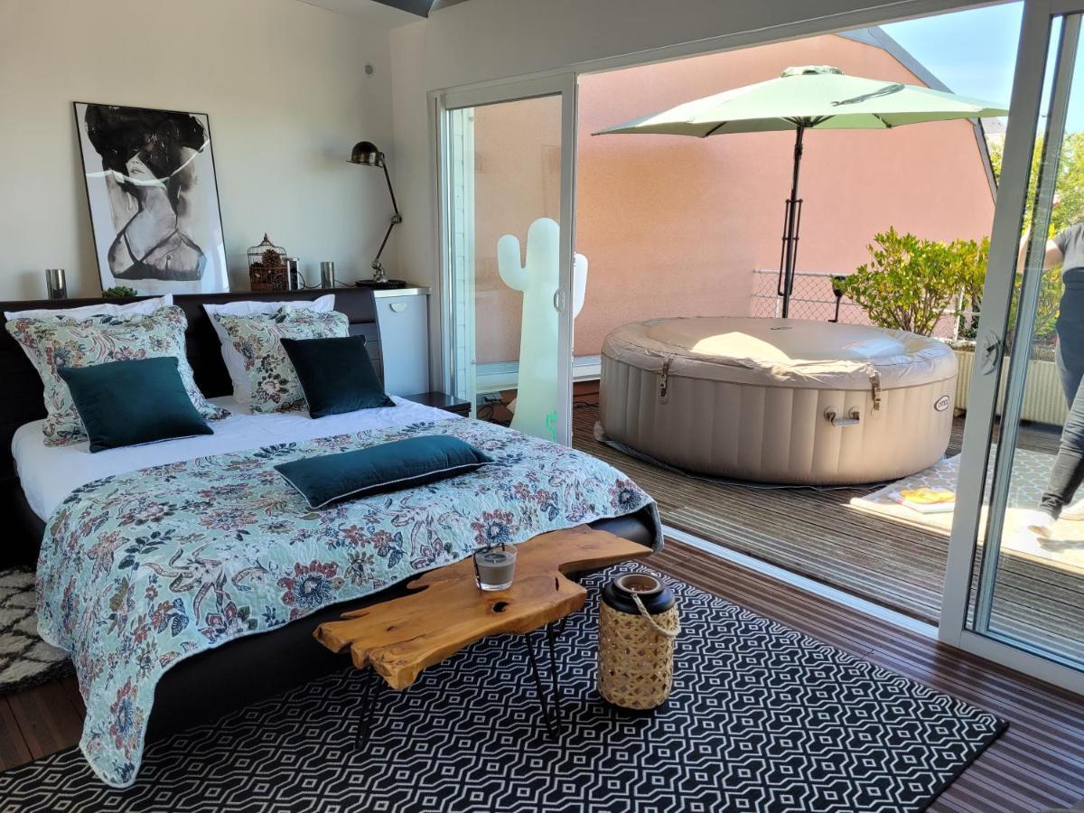 Apartment La Terrasse, Jacuzzi Et Vue A 100m De La *